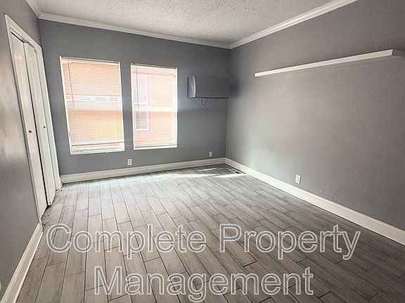 4th image of 1402 Avenue Est