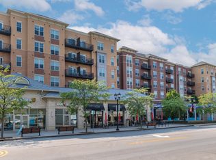 255 N Addison Ave #637, Elmhurst, IL 60126