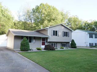 1011 Sunburst Rd, Jackson, MI 49203