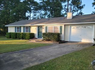 408 E Avon Pl, Havelock, NC 28532