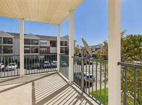 801 Brassie Ln