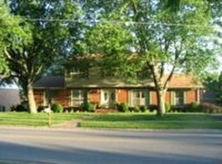 203 Woodmont Dr, Hopkinsville, KY 42240