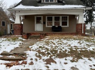 702 Colima Dr, Toledo, OH 43609