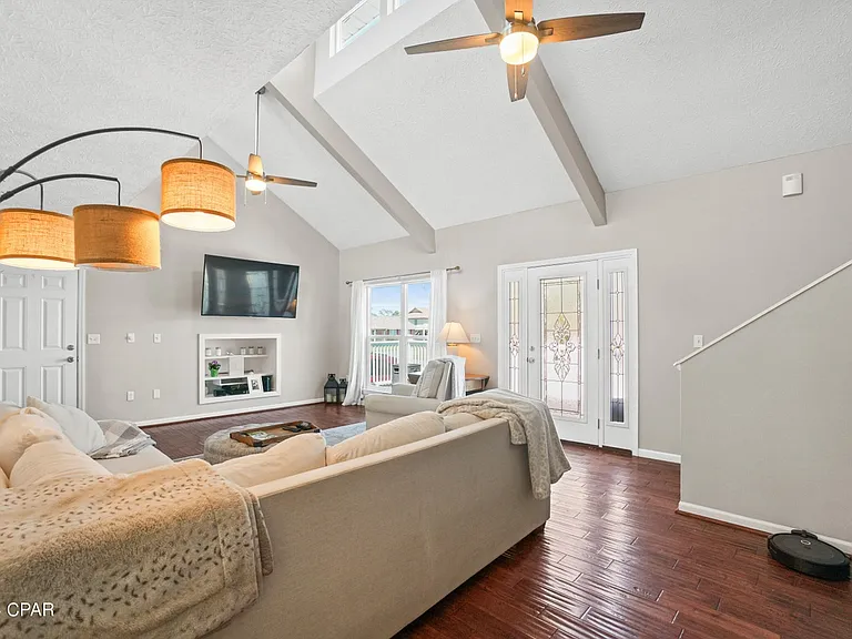203 Beacon Rd — Photo 7