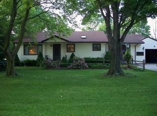 200 Oakdale Dr, South Amherst, OH 44001