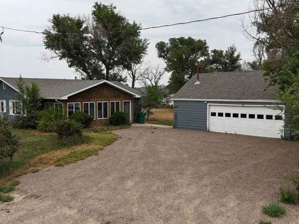 1290 E Main St, Sidney, MT 59270