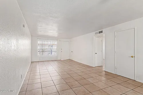 2139 S Winstel Ave #4 Photo 1