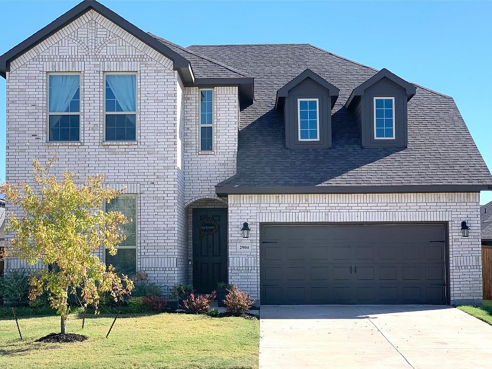 1st image of 2904 Lakeside Dr