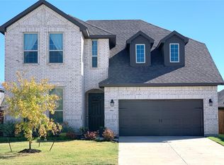 2904 Lakeside Dr, Aubrey, TX 76227