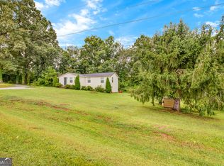 977 Bob Patton Rd, Clarkesville, GA 30523
