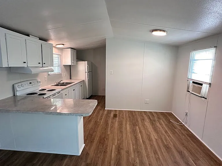 118 Matthias Briggs Dr — Photo 3