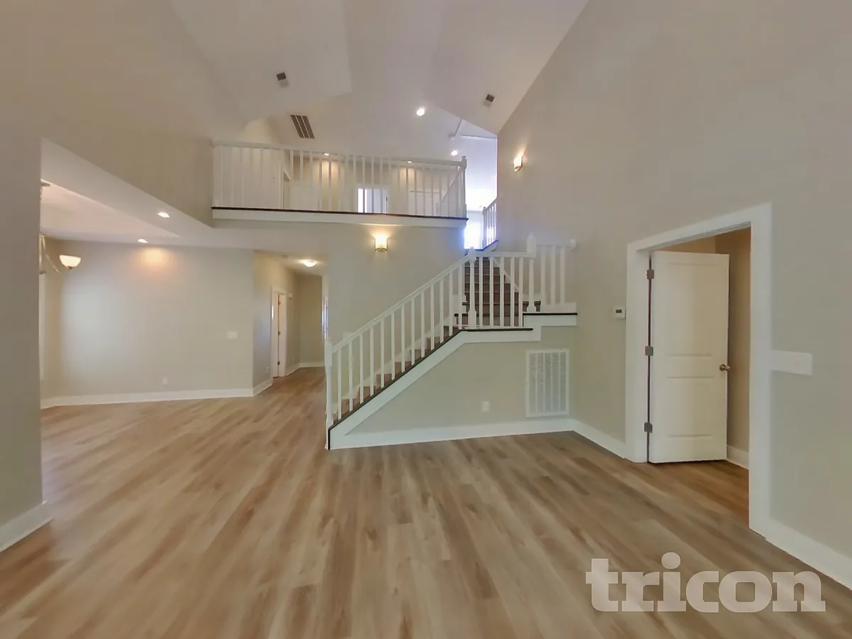 Building Photo - 1765 Bridgecrest Dr