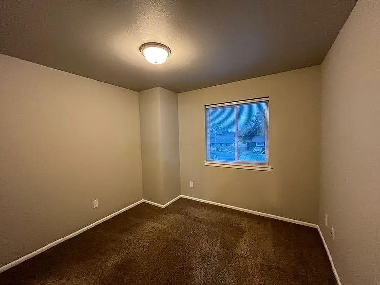 2328 Verona St #101 — Photo 14