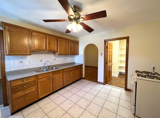 225 Holland St #3, Somerville, MA 02144