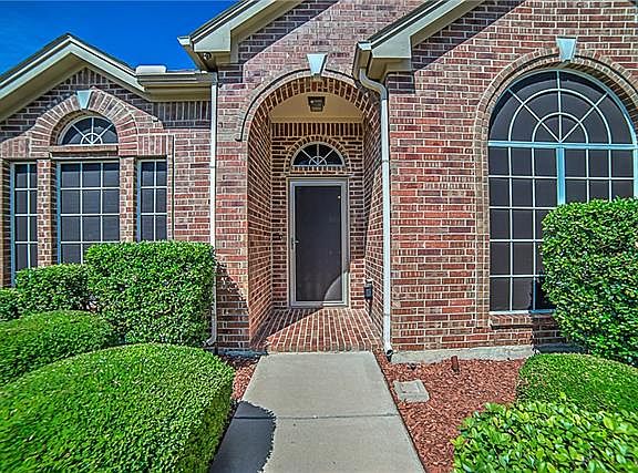 3rd image of 7042 Granville Ct