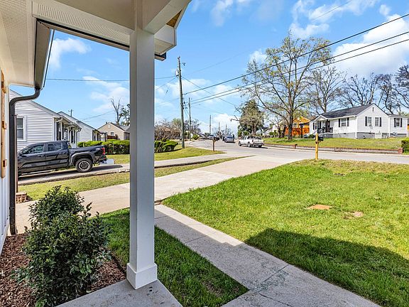 5th image of 2609 Delk Ave