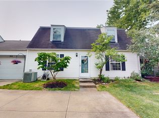 8080 Harbor Creek Dr APT 902, Mentor On The Lake, OH 44060