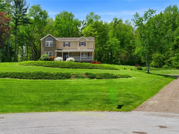120 Rolling Mills Dr, Valencia, PA 16059