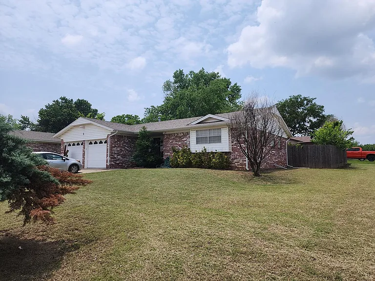 1 Cheyenne Dr — Photo 1