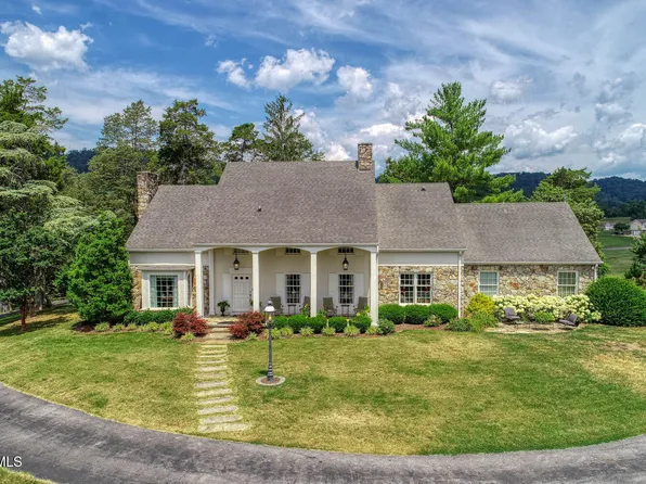 101 Cedar Knoll Ln, Rogersville, TN 37857