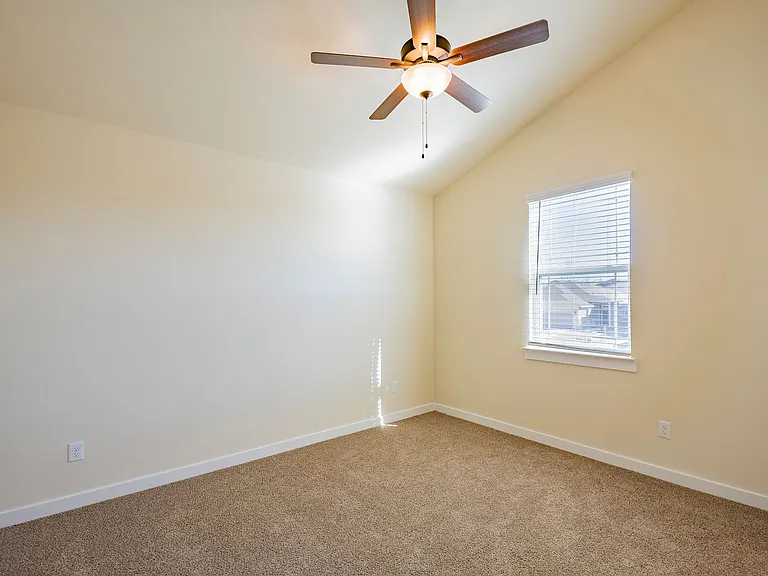 713 Wheatfield Dr — Photo 11