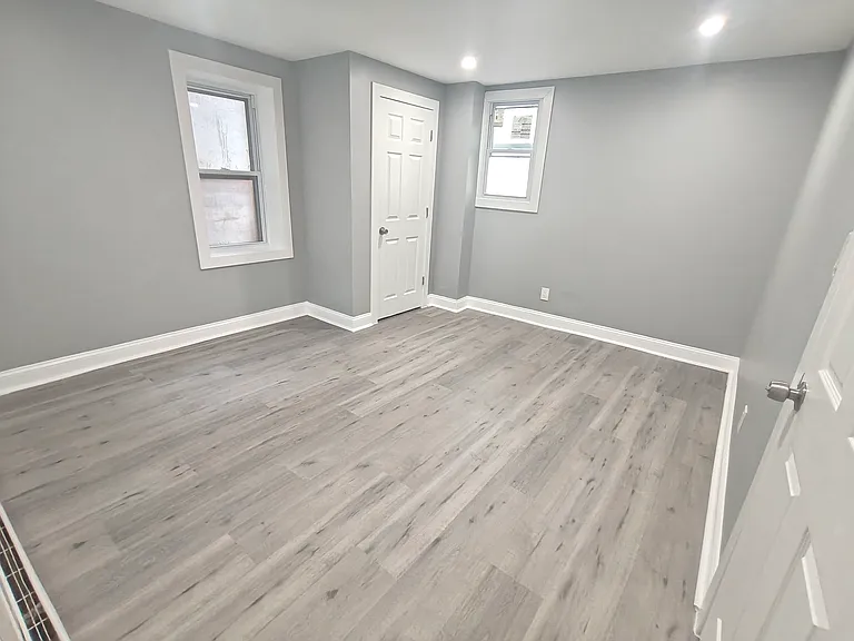 107 Lawrence St #1 — Photo 3