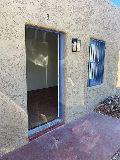 1 bed, 420 sqft, $899 — Photo 2