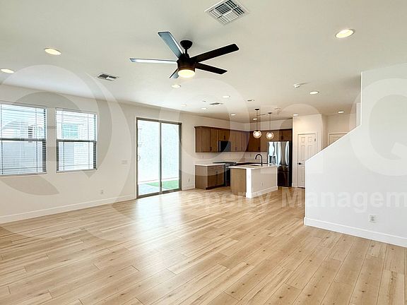 4th image of 1282 W Sparrow Dr