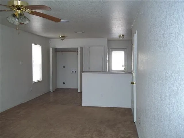 Building Photo - 4210 Primrose Dr #A