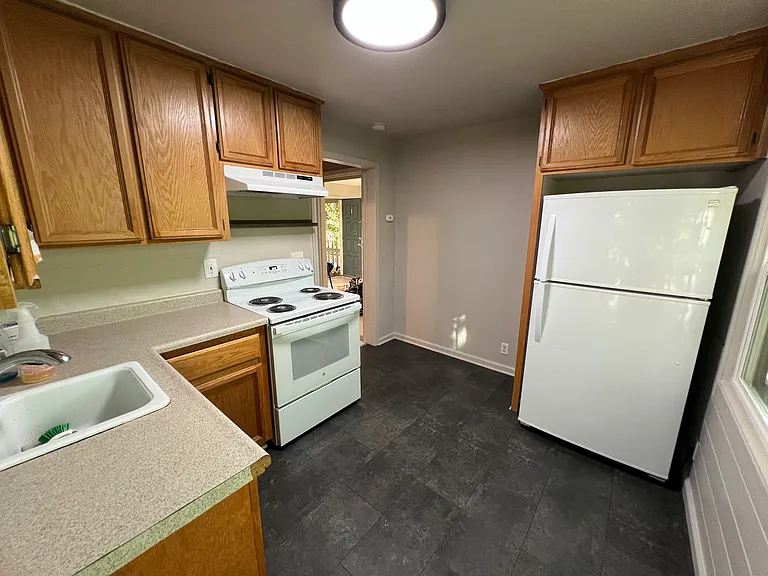 705 Canal St #1 — Photo 6