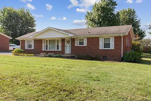 209 Oak Dr Photo 1