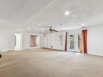 25710 S Village Dr, Chantilly, VA, 20152