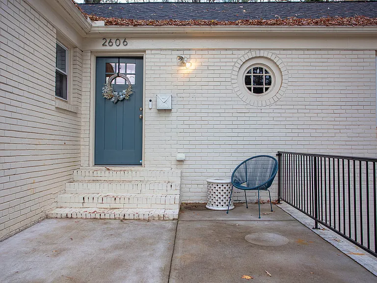 2606 Wade Ave — Photo 37