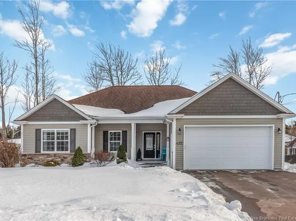 432 Belliveau St, Dieppe, NB E1A 6W6
