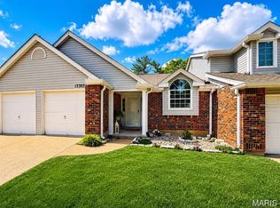 13305 Woodlake Village Ct E, Saint Louis, MO 63141