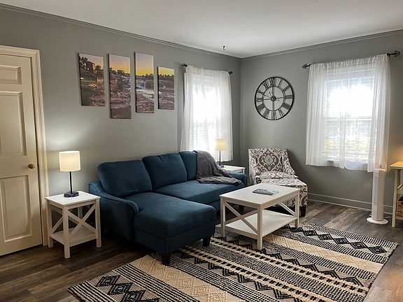 3rd image of 220 W 21st St #10465624
