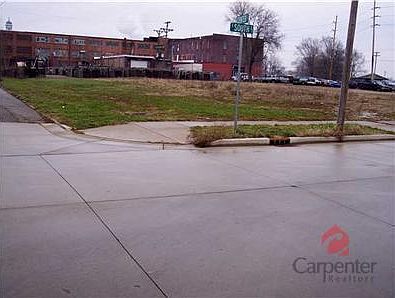 2nd image of 310 E South St