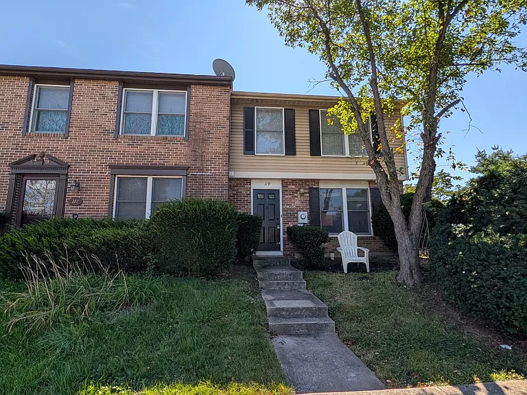 119 Sandalwood Ct — Photo 1