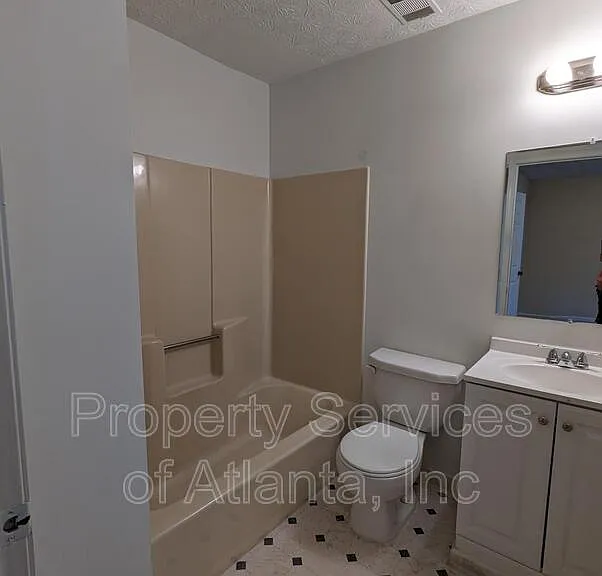 4512 Golf Vista Cir — Photo 21