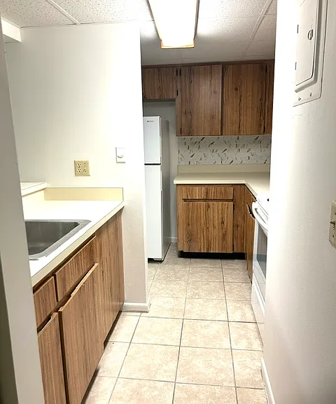 130 Jasmine Woods Ct #11D — Photo 6