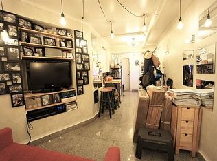 330 W 43rd St #A, New York, NY 10036