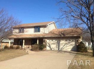 1333 W Pinecrest Dr, Peoria, IL 61614