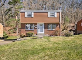 135 Longmount Dr, Pittsburgh, PA