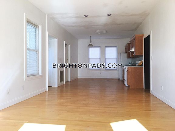 2nd image of 44 Champney St #2JJ