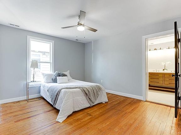 4th image of 736 Arnold Ave