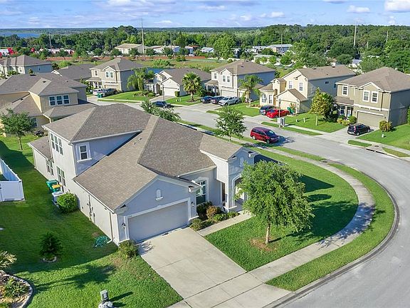 3rd image of 3050 Zander Dr
