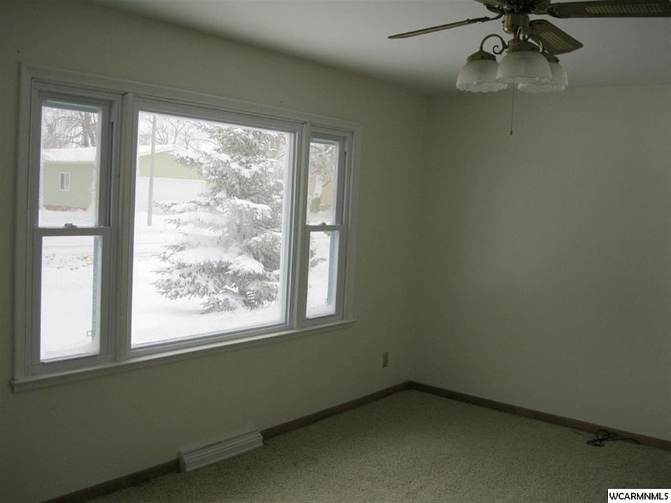 1st image of 107 N Grant St