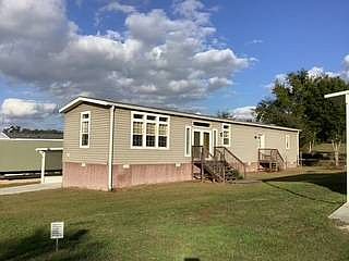 3rd image of 12701 SE Sunset Harbor Rd #4
