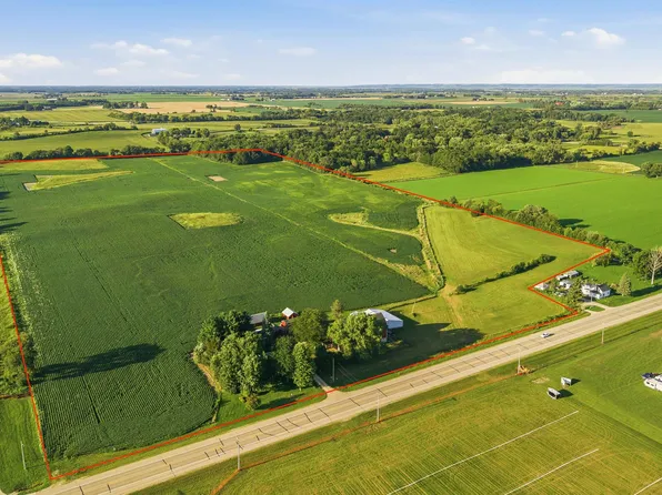 W7274 State Road 33, Beaver Dam, WI 53916