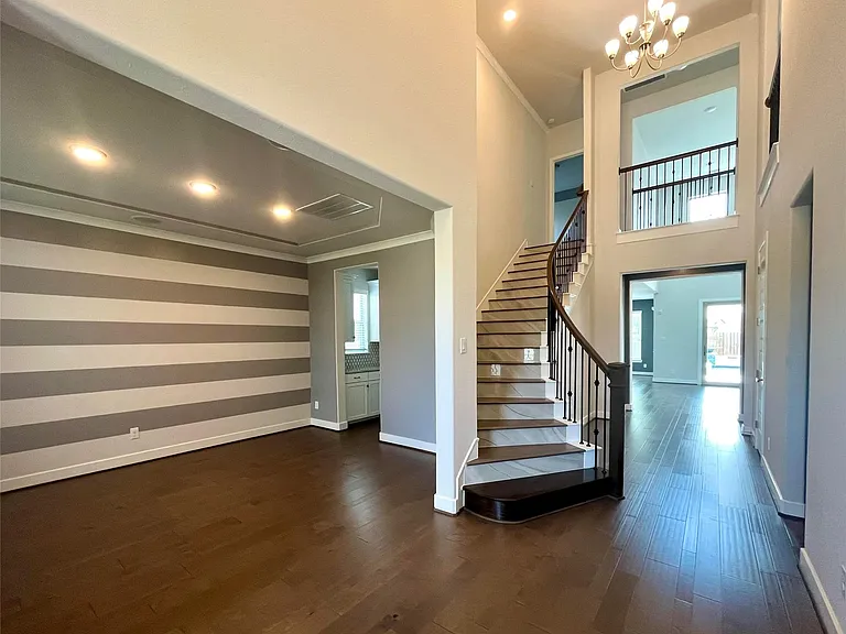 23707 Montclair Forest Trl — Photo 8